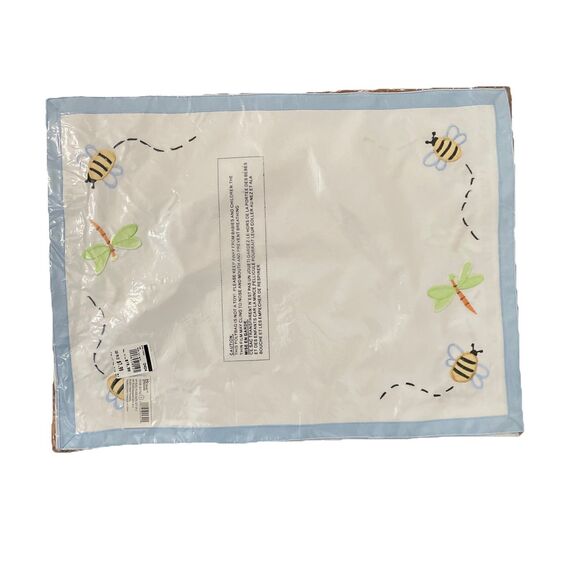 Home Presents Bugs White Place Mats Set of 8 NEW Embroidered Bee Dragonfly 2003 - Picture 1 of 9